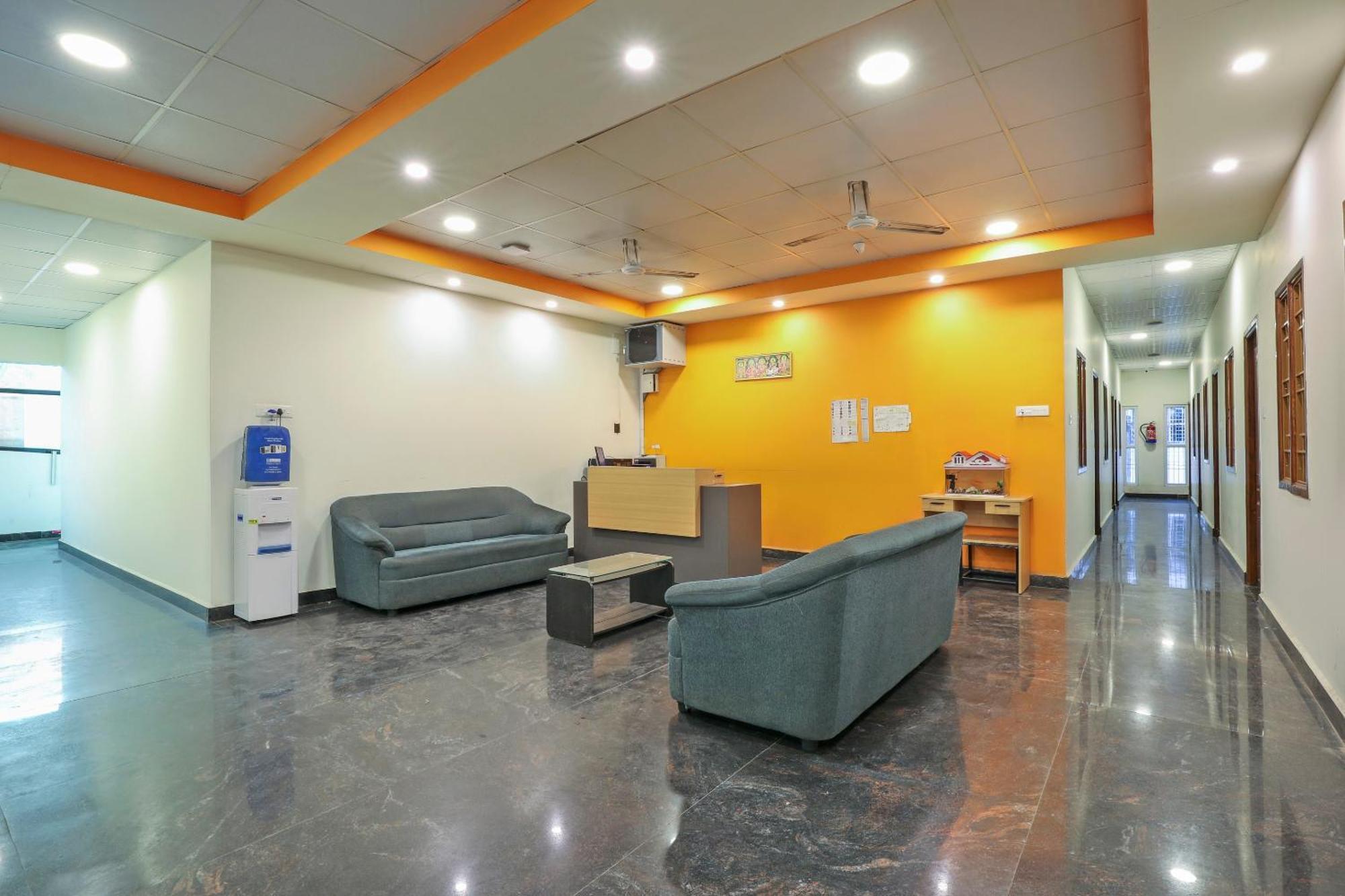 Hotel O Om Sakthi Hotel Pondicherry Bagian luar foto